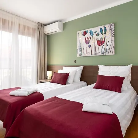 Povile Suites - Few Steps From The Beach, Panoramic Sea View, Shared Pool, I Floor Daire