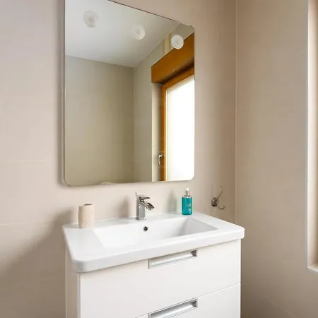 Daire Povile Suites - Few Steps From The Beach, Panoramic Sea View, Shared Pool, I Floor