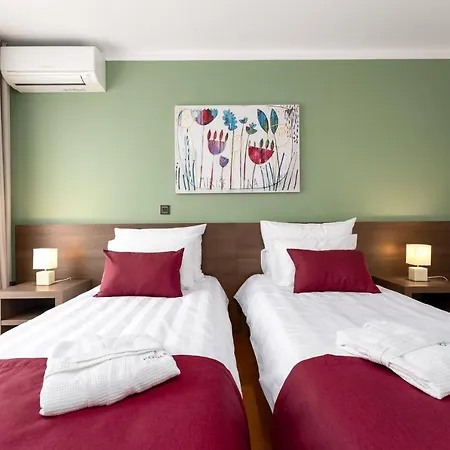 Povile Suites - Few Steps From The Beach, Panoramic Sea View, Shared Pool, I Floor Daire