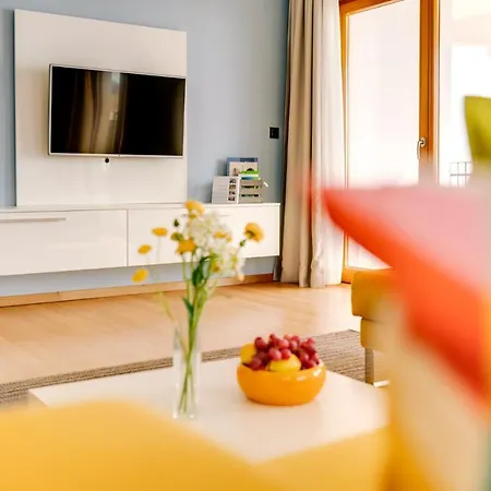 Povile Suites - Few Steps From The Beach, Panoramic Sea View, Shared Pool, I Floor *